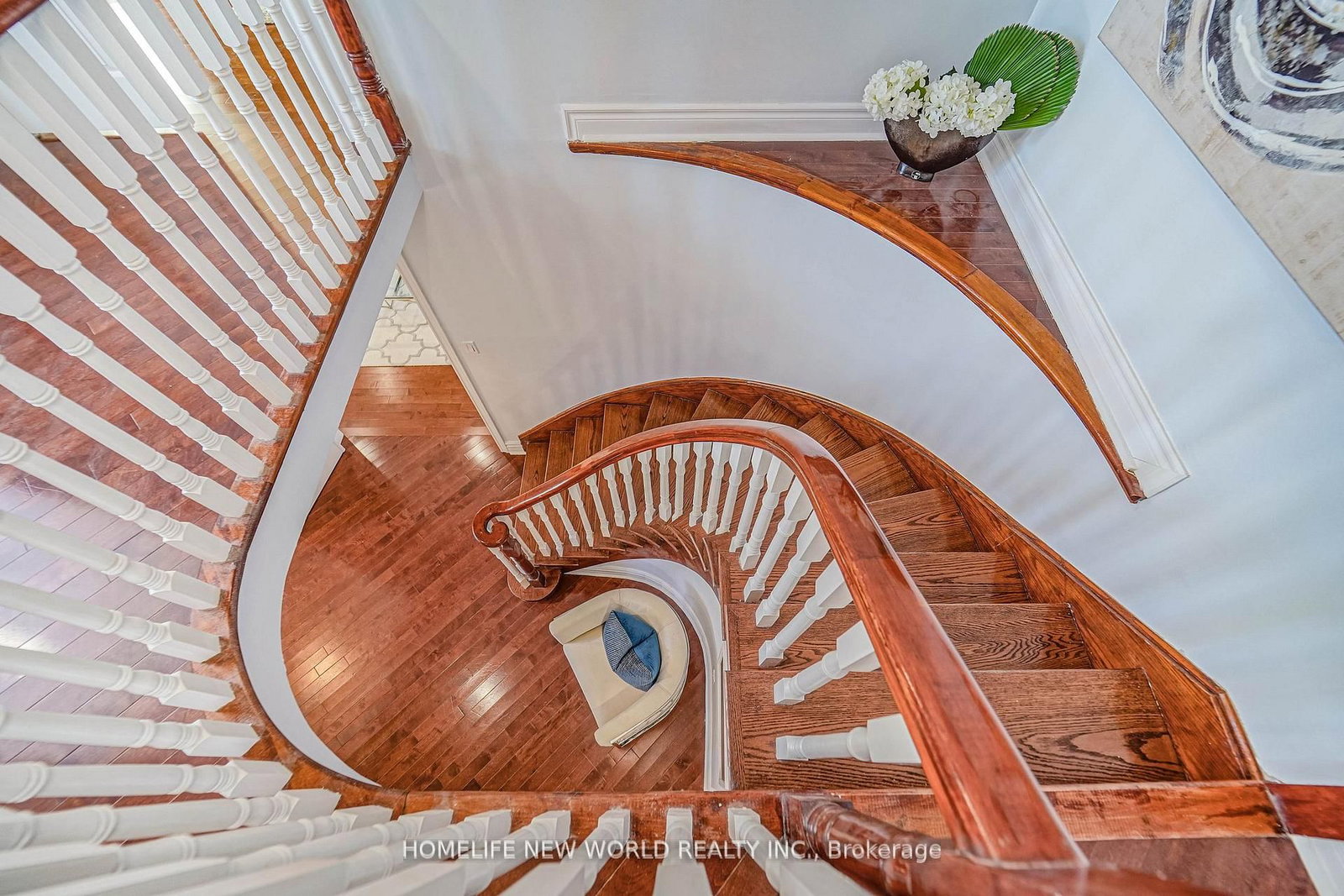 Detached House for sale at 15 Marylebone Crescent, Richmond Hill, Ontario, L4E 2L5 - Oak Ridges Lake Wilcox - MLS: N12886826