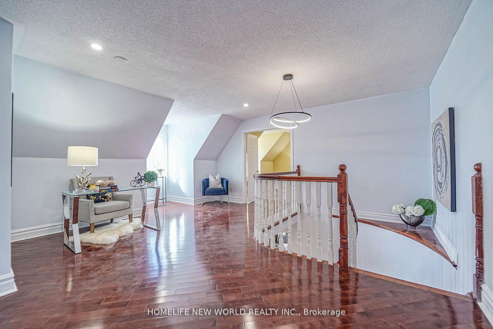 Detached House for sale at 15 Marylebone Crescent, Richmond Hill, Ontario, L4E 2L5 - Oak Ridges Lake Wilcox - MLS: N12886826