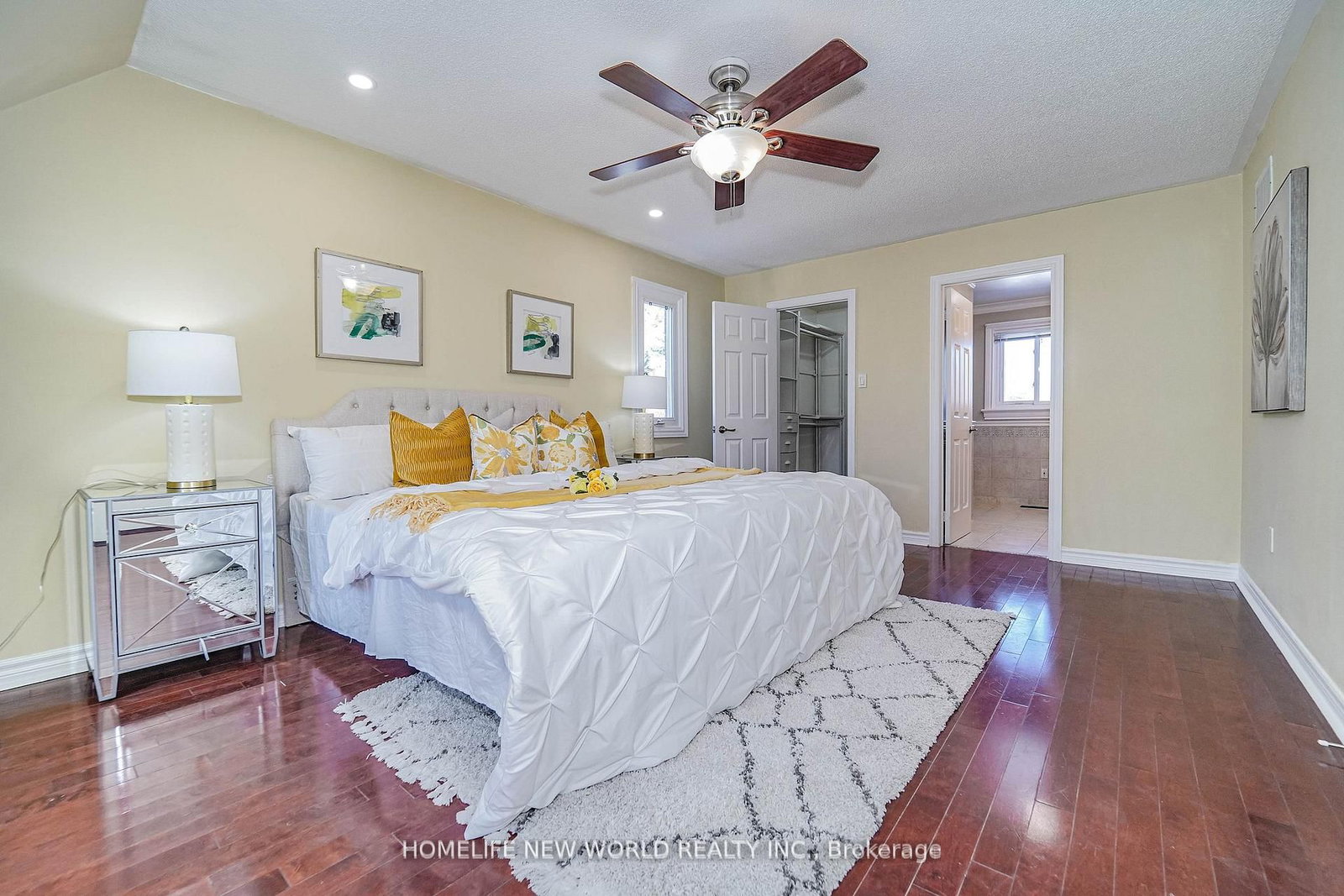 Detached House for sale at 15 Marylebone Crescent, Richmond Hill, Ontario, L4E 2L5 - Oak Ridges Lake Wilcox - MLS: N12886826