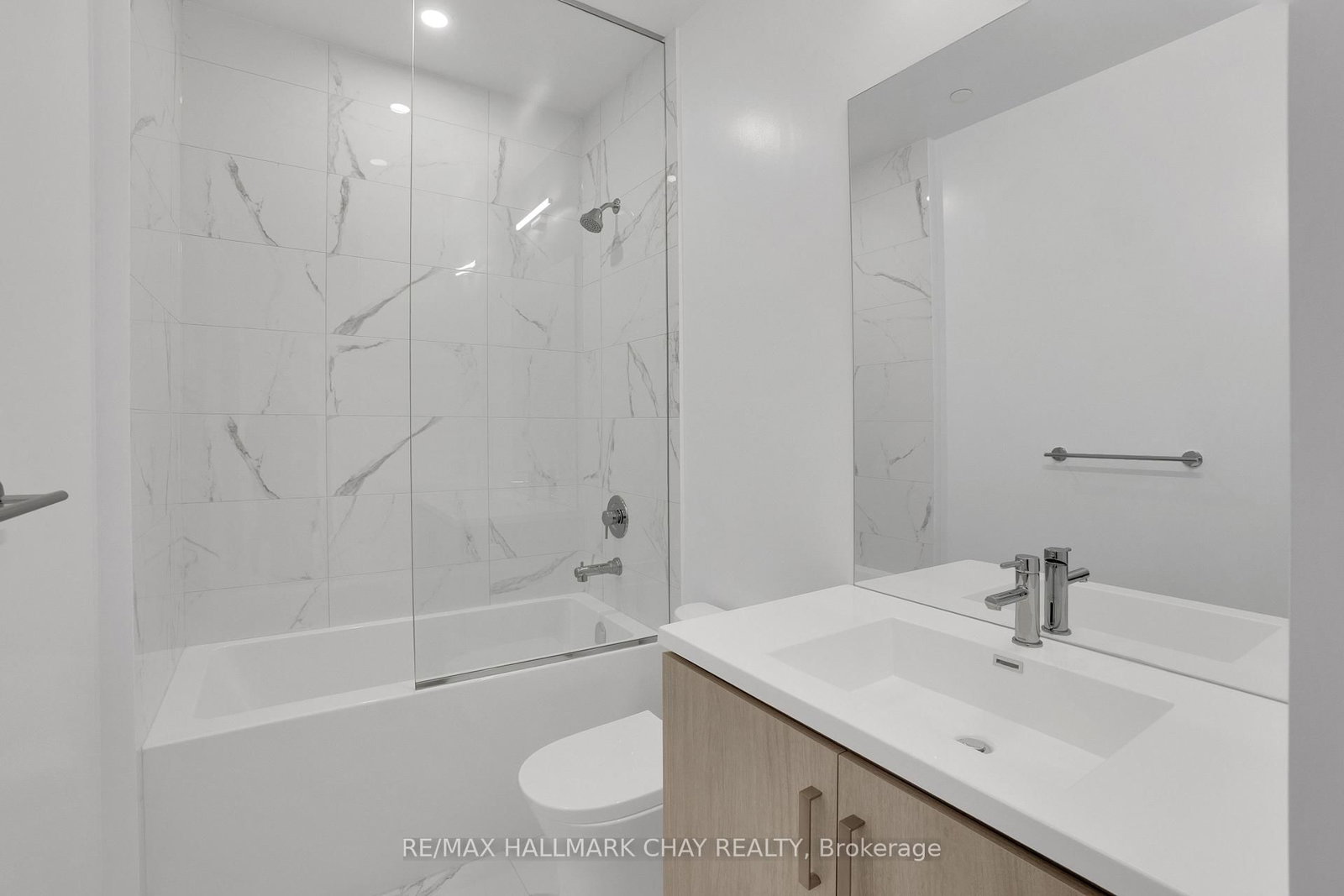 60 Honeycrisp Crescent, Unit 217 - Photo 12