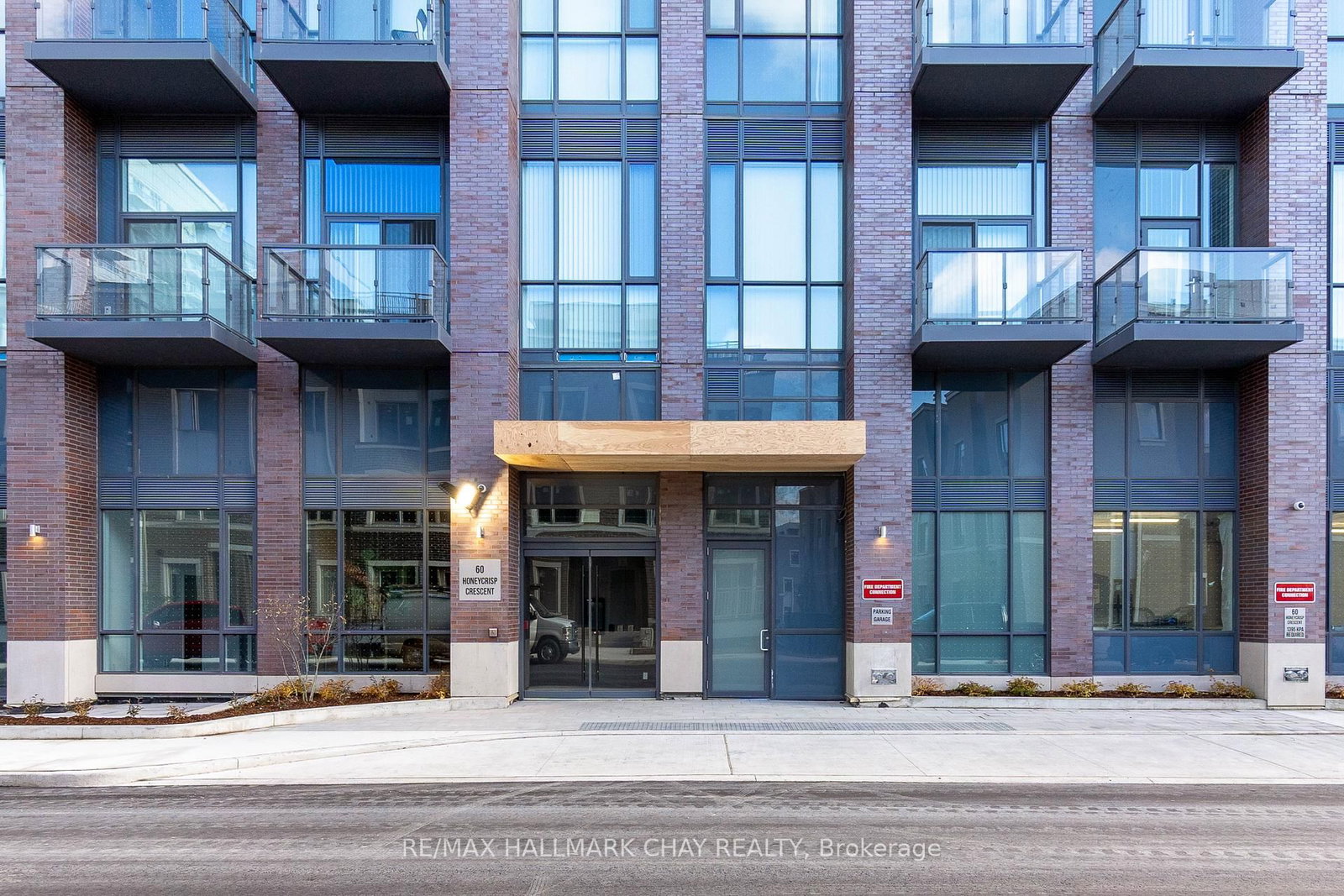 60 Honeycrisp Crescent, Unit 217 - Photo 2