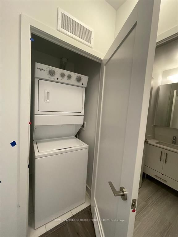 Condo for sale at #1206-105 Oneida Crescent, Richmond Hill, Ontario, L4B 0H6 - Langstaff - MLS: N12887724