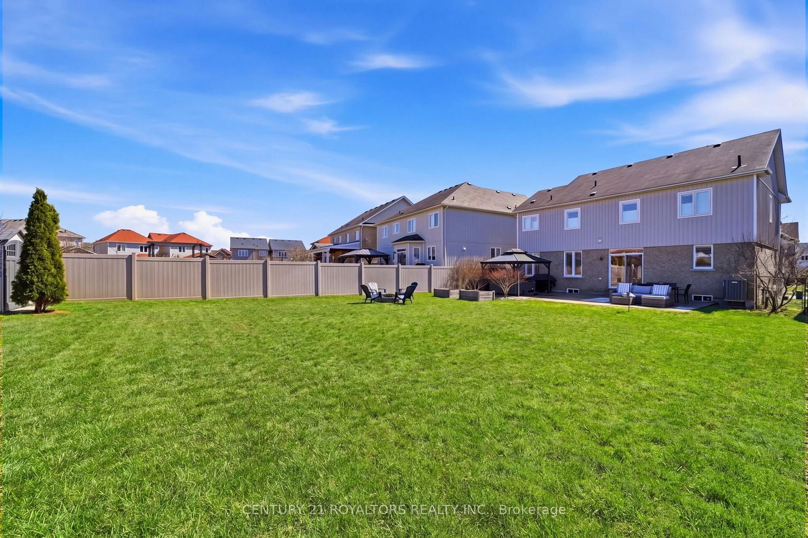 Detached House for sale at 74 Latimer Avenue, Essa, Ontario, L0M 1B5 - Angus - MLS: N12887762