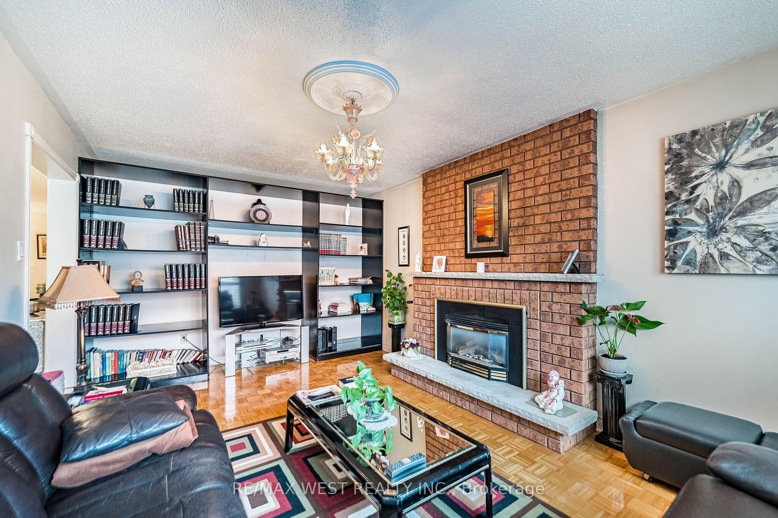 Detached House for sale at 81 Vera Street, Vaughan, Ontario, L4L 5S4 - East Woodbridge - MLS: N12888034