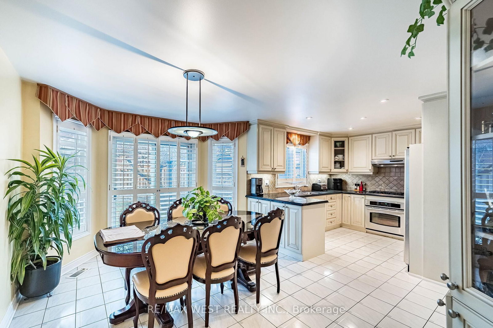 Detached House for sale at 81 Vera Street, Vaughan, Ontario, L4L 5S4 - East Woodbridge - MLS: N12888034