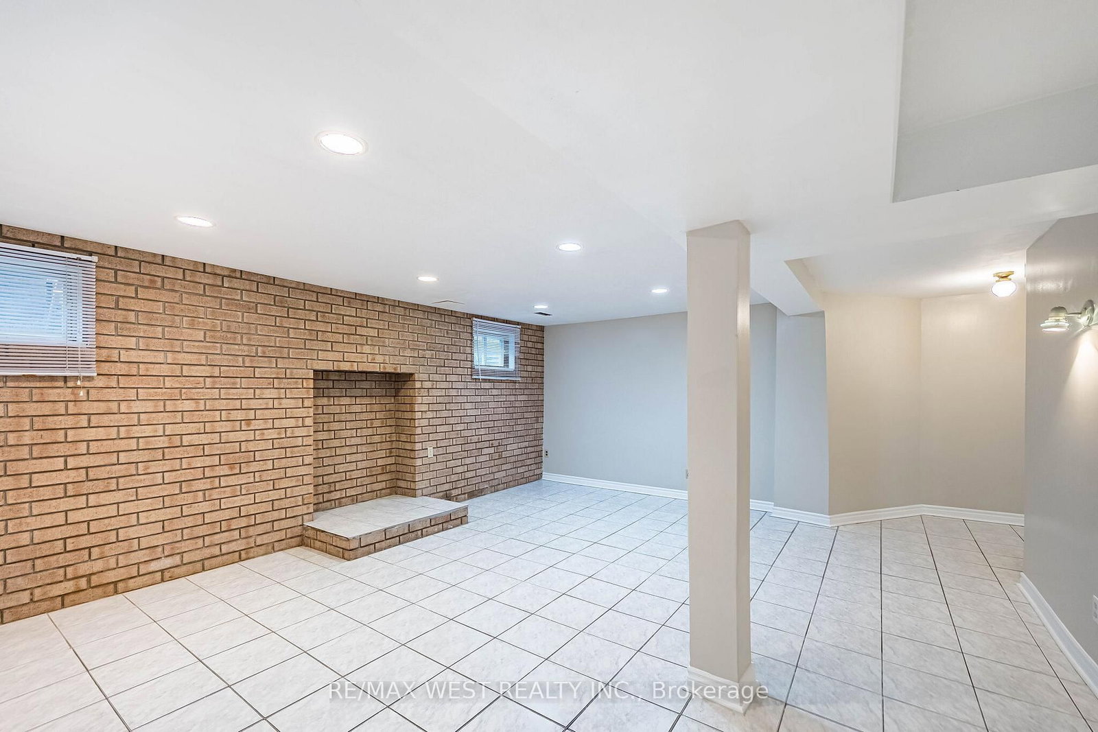 Detached House for sale at 81 Vera Street, Vaughan, Ontario, L4L 5S4 - East Woodbridge - MLS: N12888034