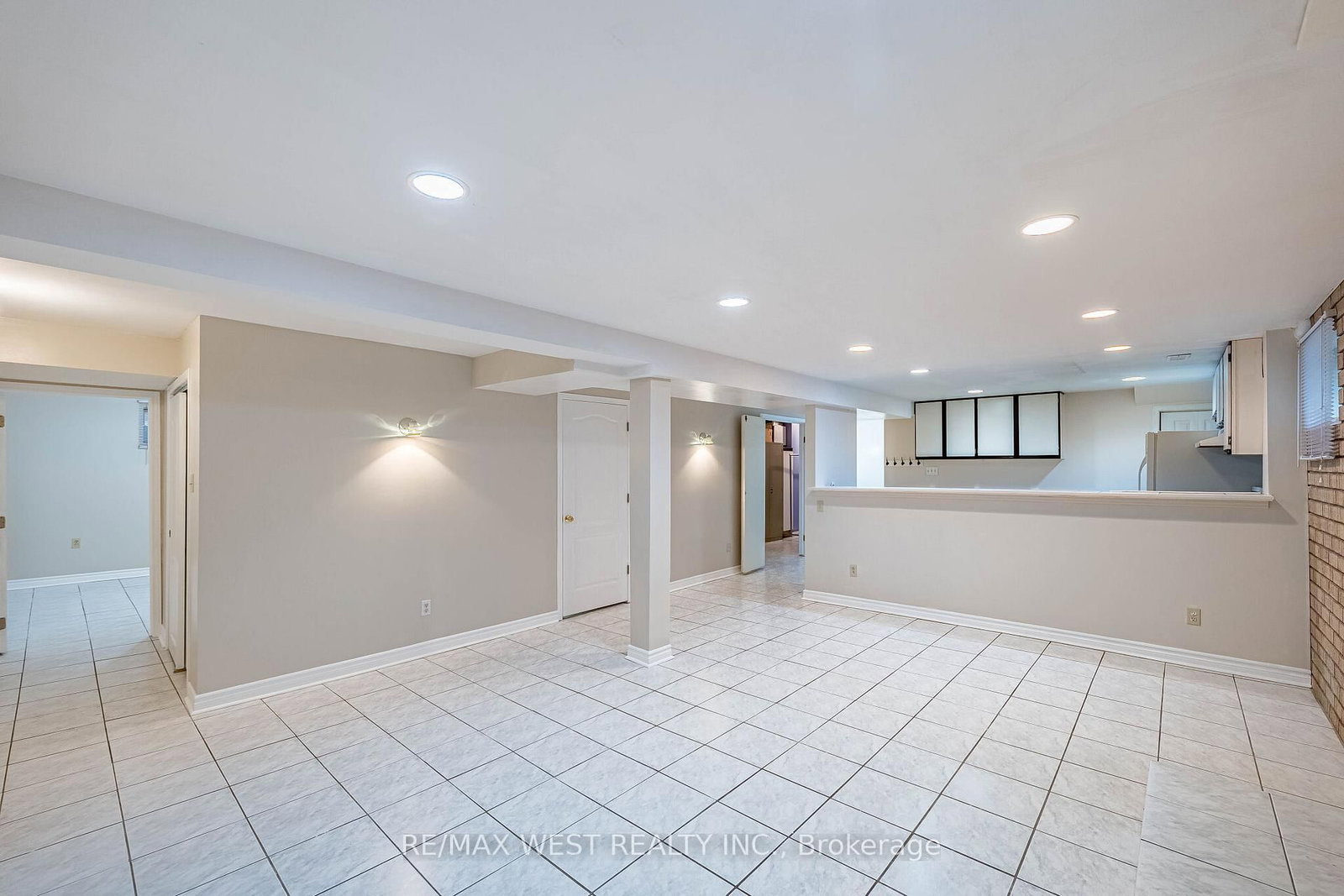 Detached House for sale at 81 Vera Street, Vaughan, Ontario, L4L 5S4 - East Woodbridge - MLS: N12888034