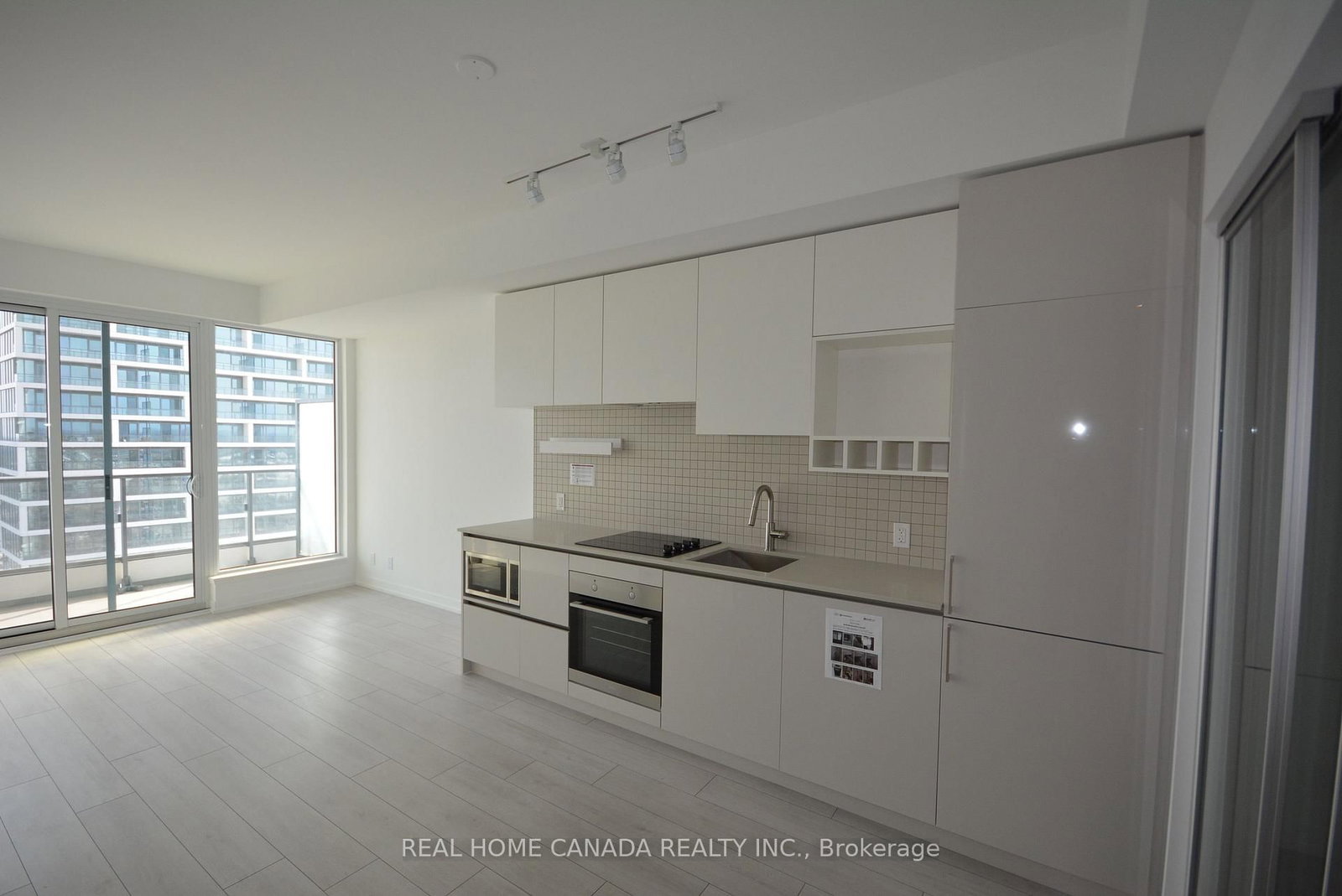 898 Portage Parkway, Unit 3906 Master