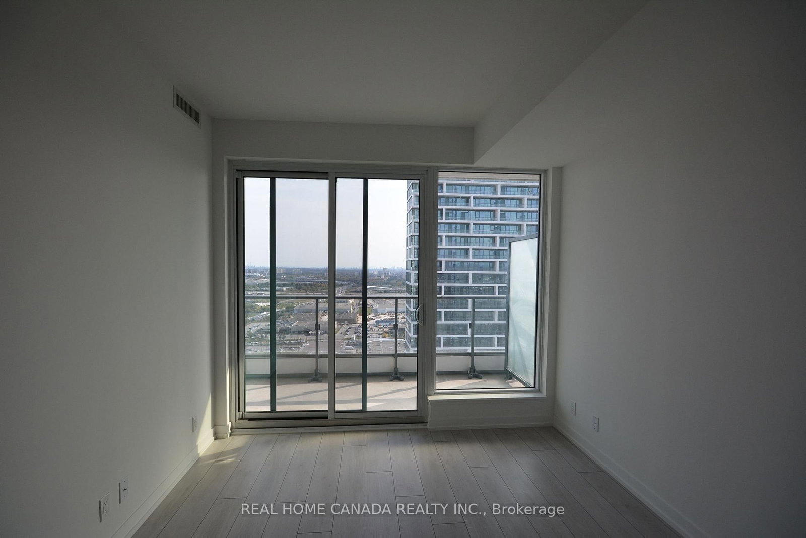 898 Portage Parkway, Unit 3906 Master - Photo 2