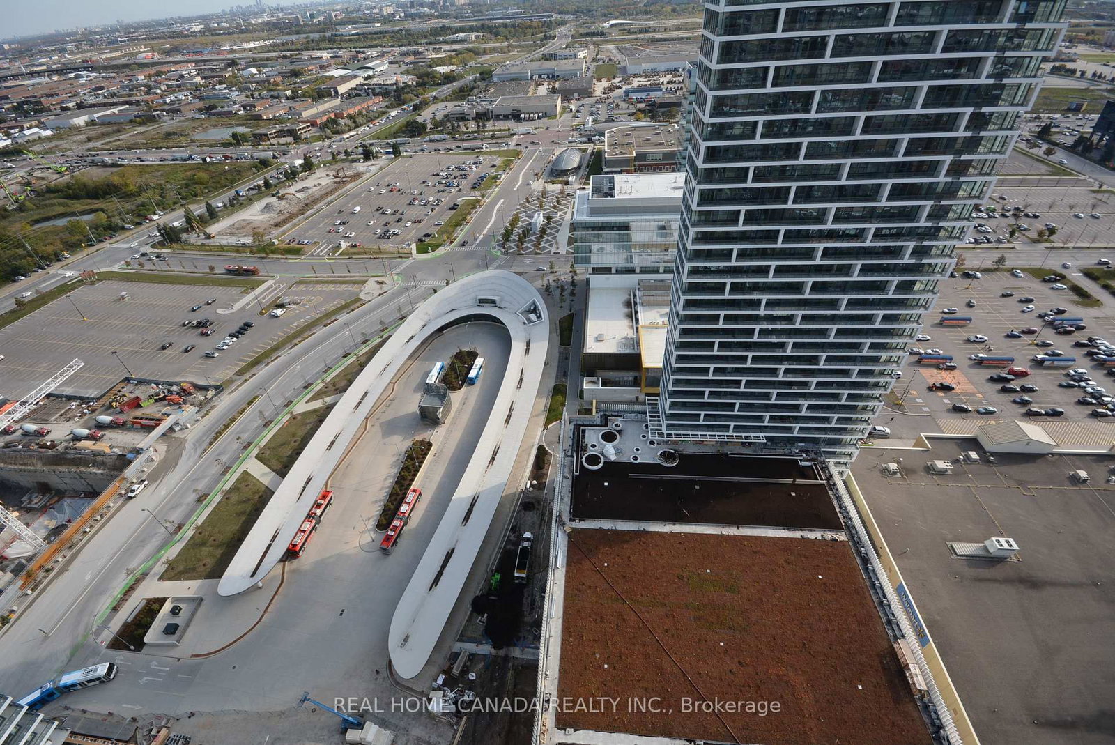 898 Portage Parkway, Unit 3906 Master - Photo 9