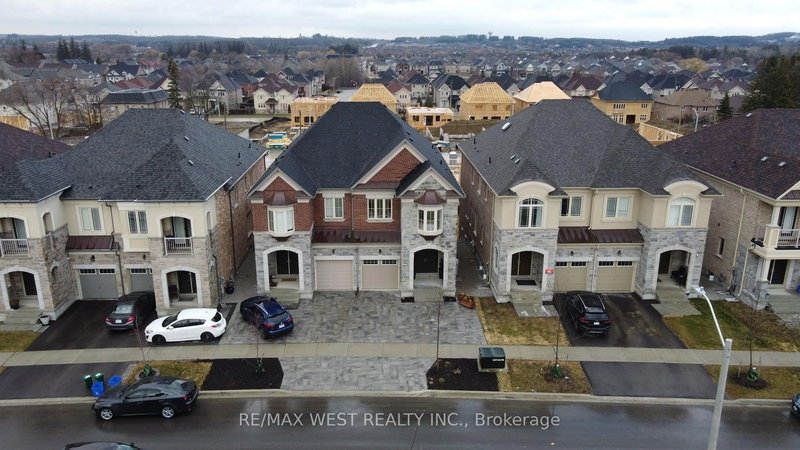 30 Drizzel Cres Cres, Richmond Hill, L4E 0G9 | Image 3