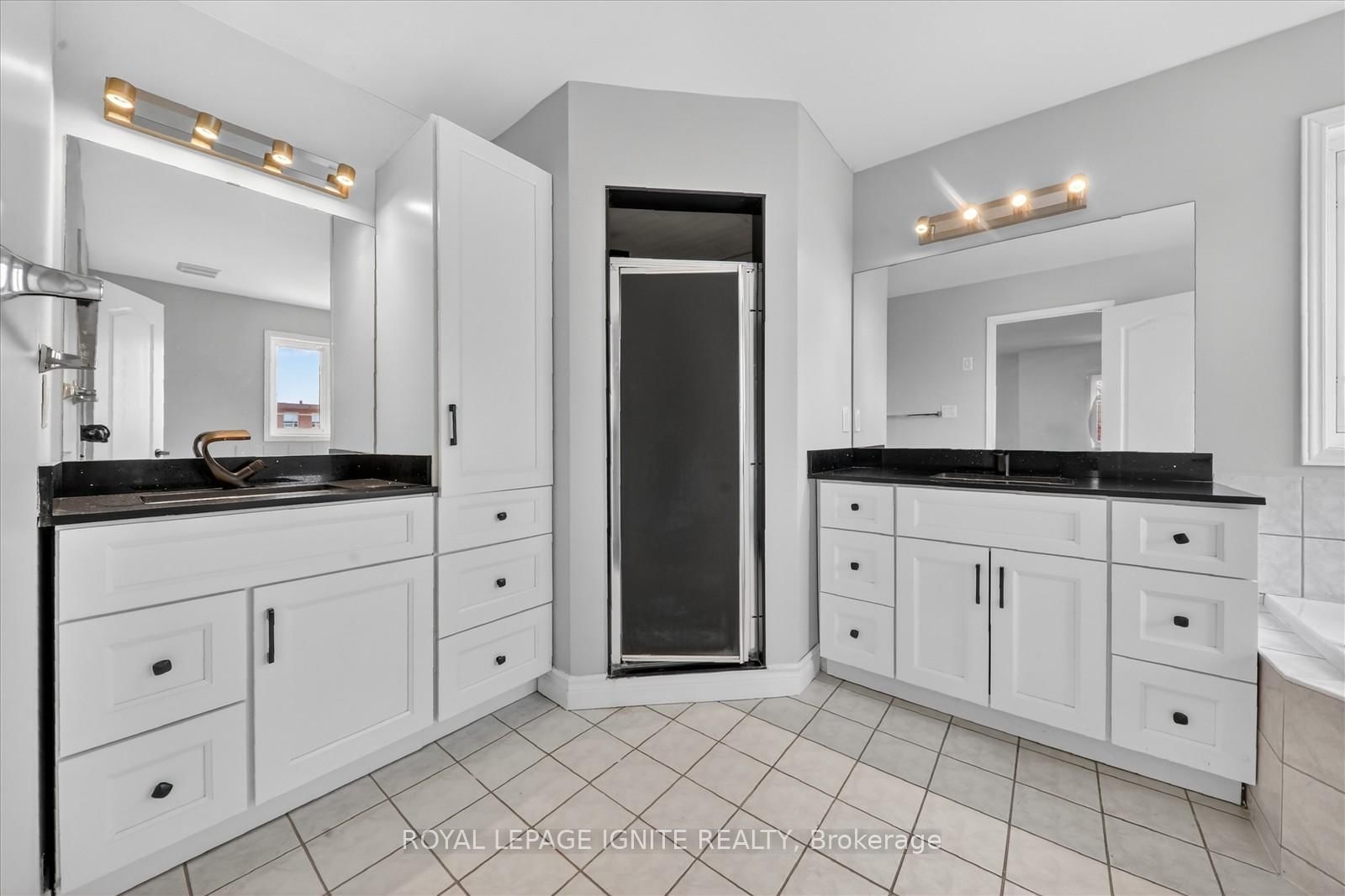 Detached House for sale at 66 Alfred Paterson Drive, Markham, Ontario, L6E 1J5 - Greensborough - MLS: N12889090