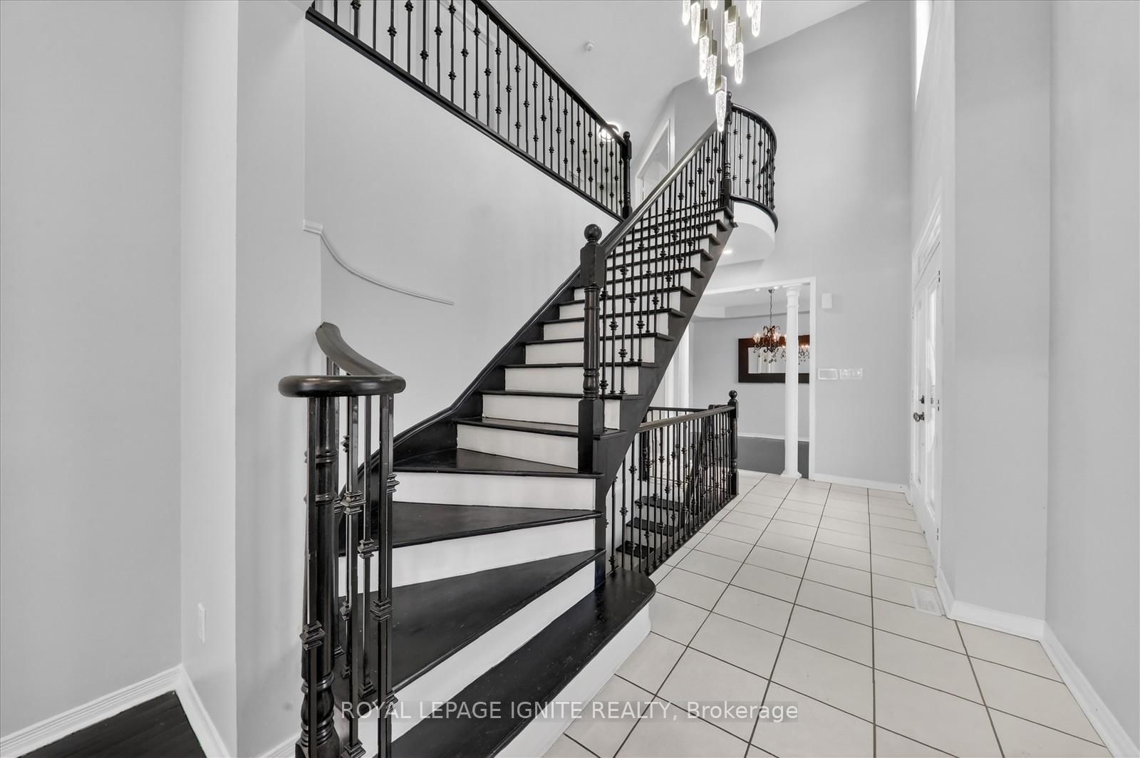 Detached House for sale at 66 Alfred Paterson Drive, Markham, Ontario, L6E 1J5 - Greensborough - MLS: N12889090