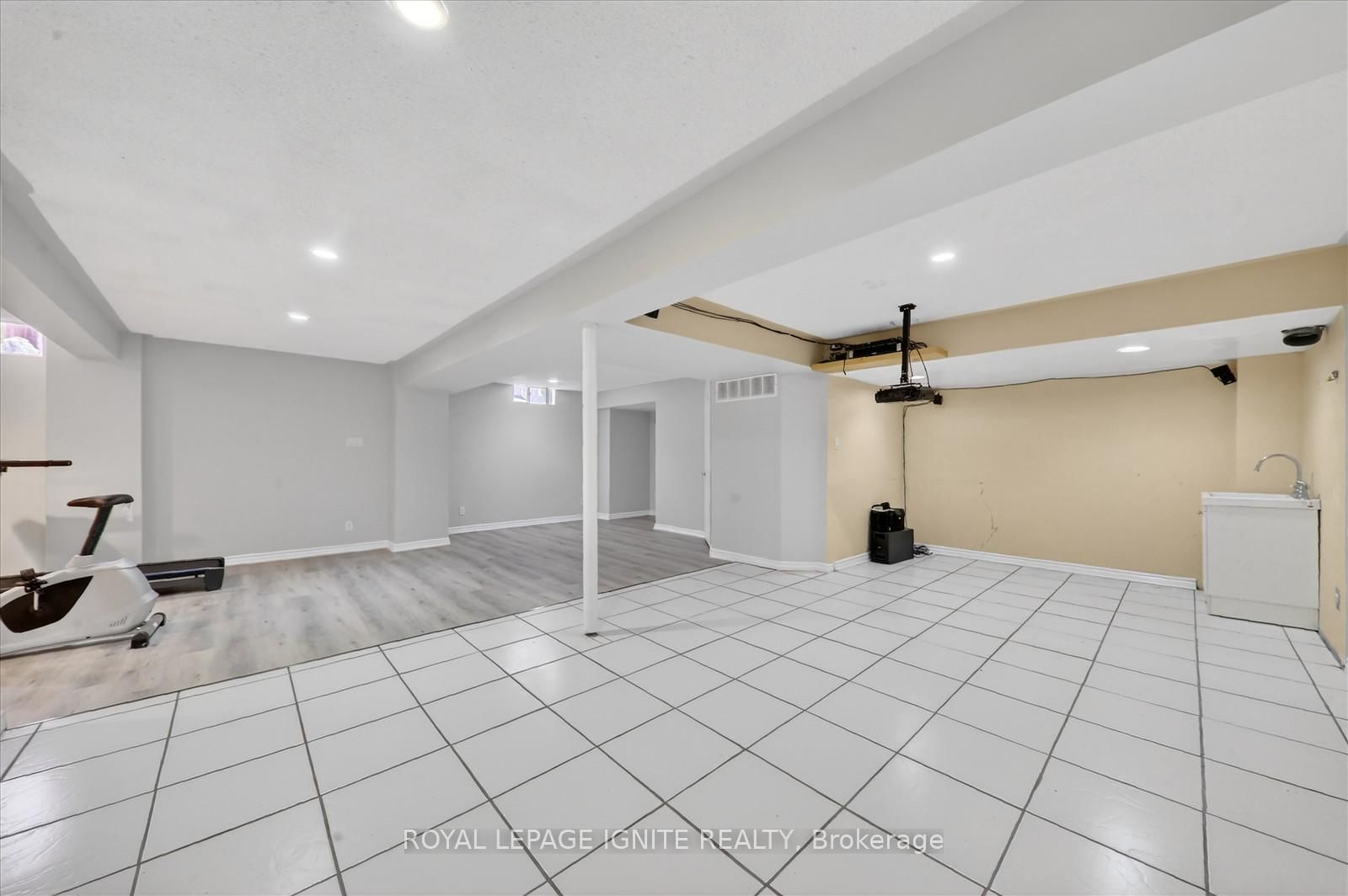 Detached House for sale at 66 Alfred Paterson Drive, Markham, Ontario, L6E 1J5 - Greensborough - MLS: N12889090