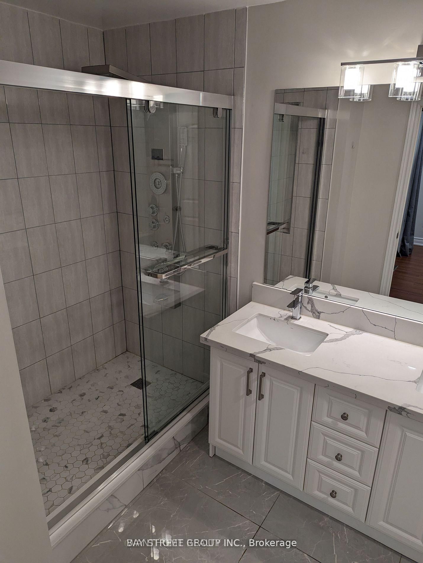 Detached House for lease at 35 Everett Street, Markham, Ontario, L6E 0H6 - Wismer - MLS: N12889236