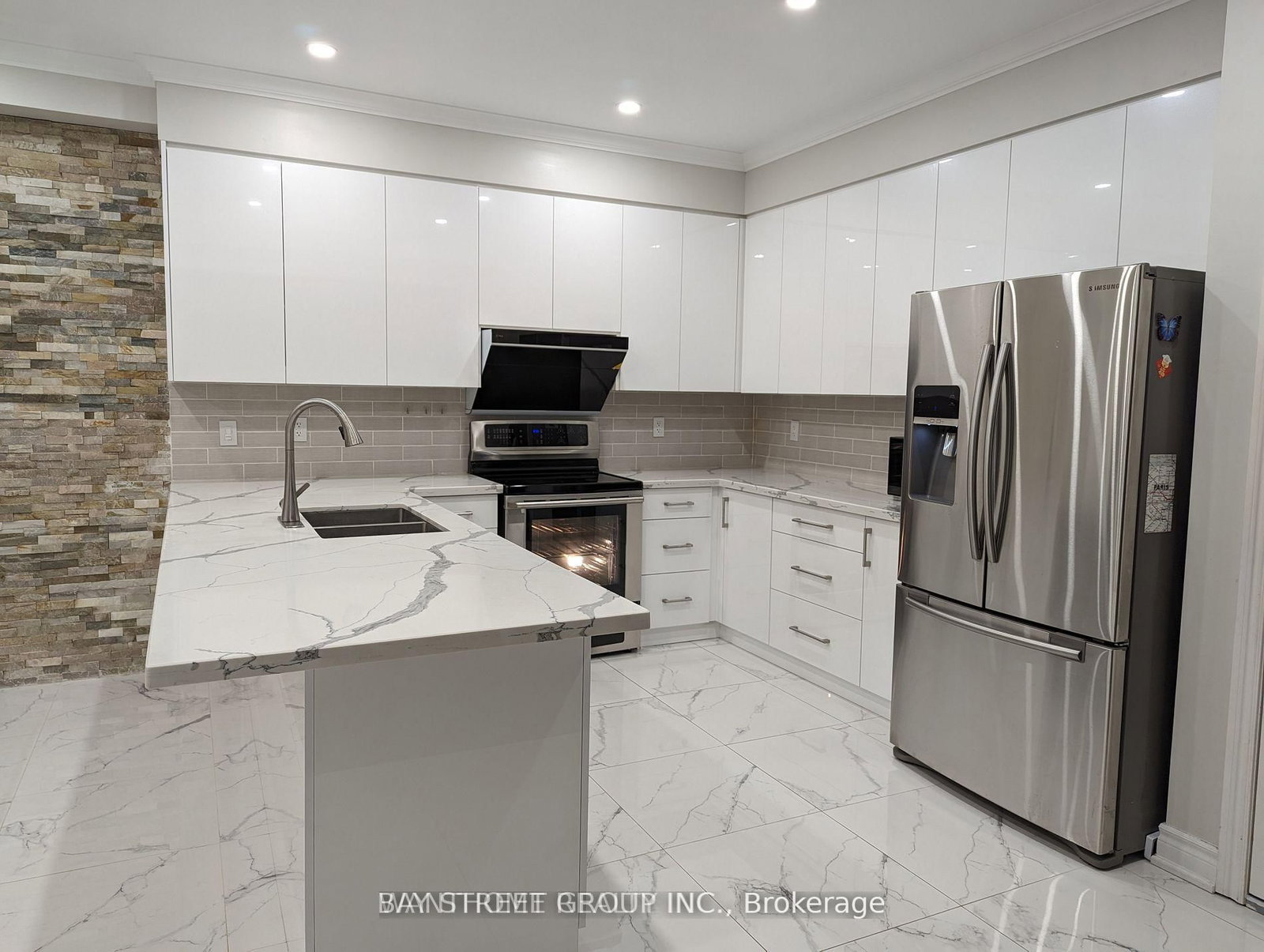 Detached House for lease at 35 Everett Street, Markham, Ontario, L6E 0H6 - Wismer - MLS: N12889236