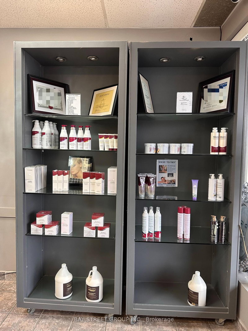 Unit 10 - 10610 Bayview Ave, Richmond Hill, L4C 3N8 | Image 3