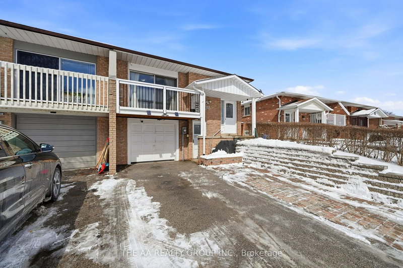 155 Britannia Ave, Bradford West Gwillimbury, L3Z 1A4 | Image 2