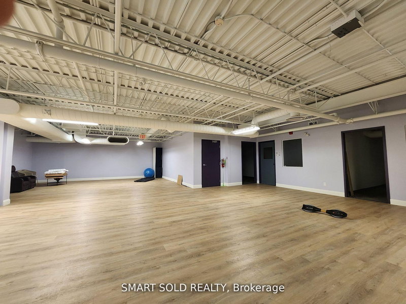 203 - 70 Valleywood Dr, Markham, L3R 4T5 | Image 3