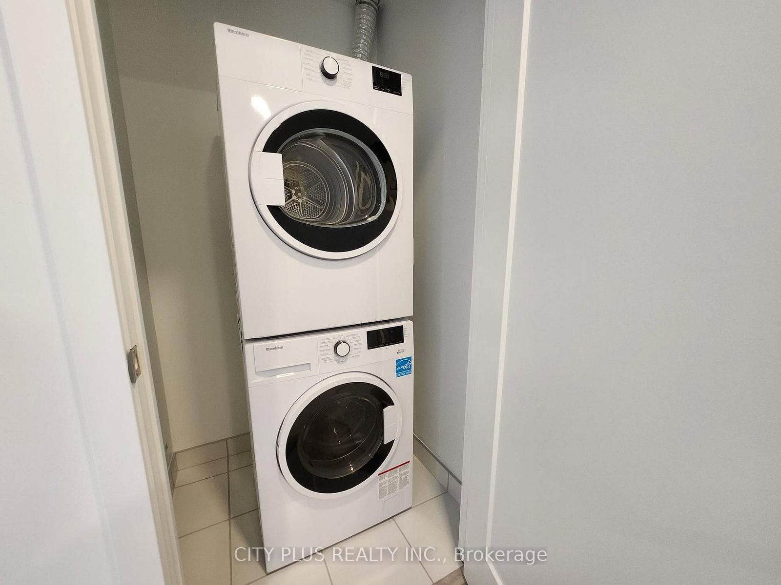 9763 Markham Road, Unit 906A - Photo 17