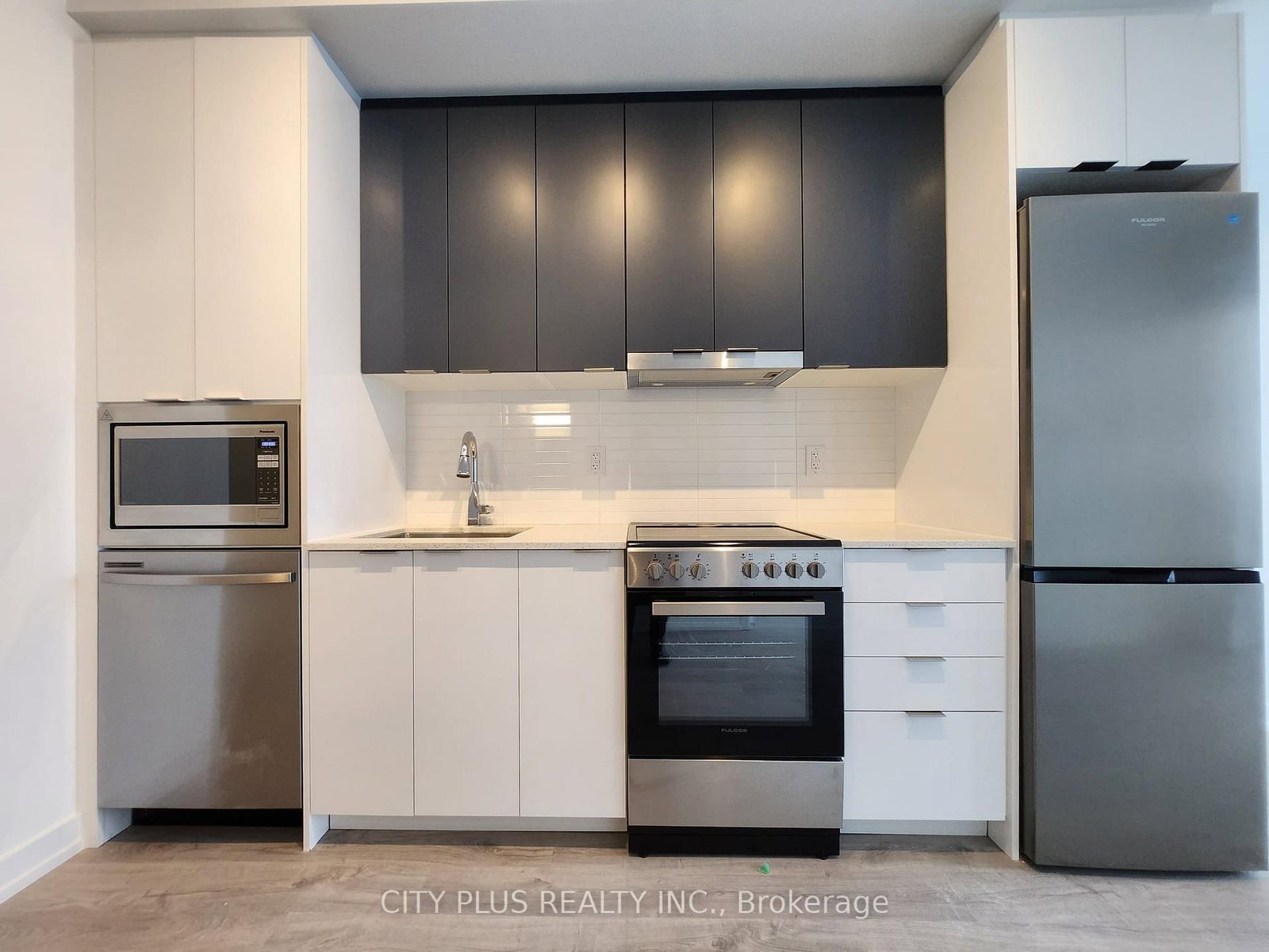 9763 Markham Road, Unit 906A - Photo 2