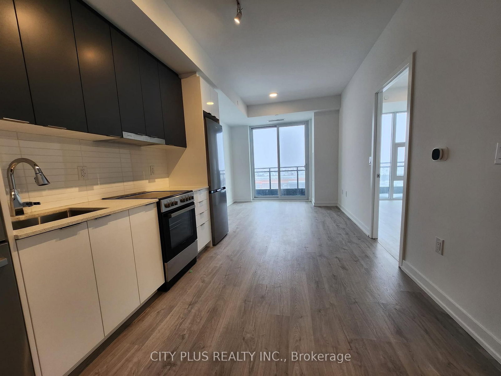 9763 Markham Road, Unit 906A - Photo 3