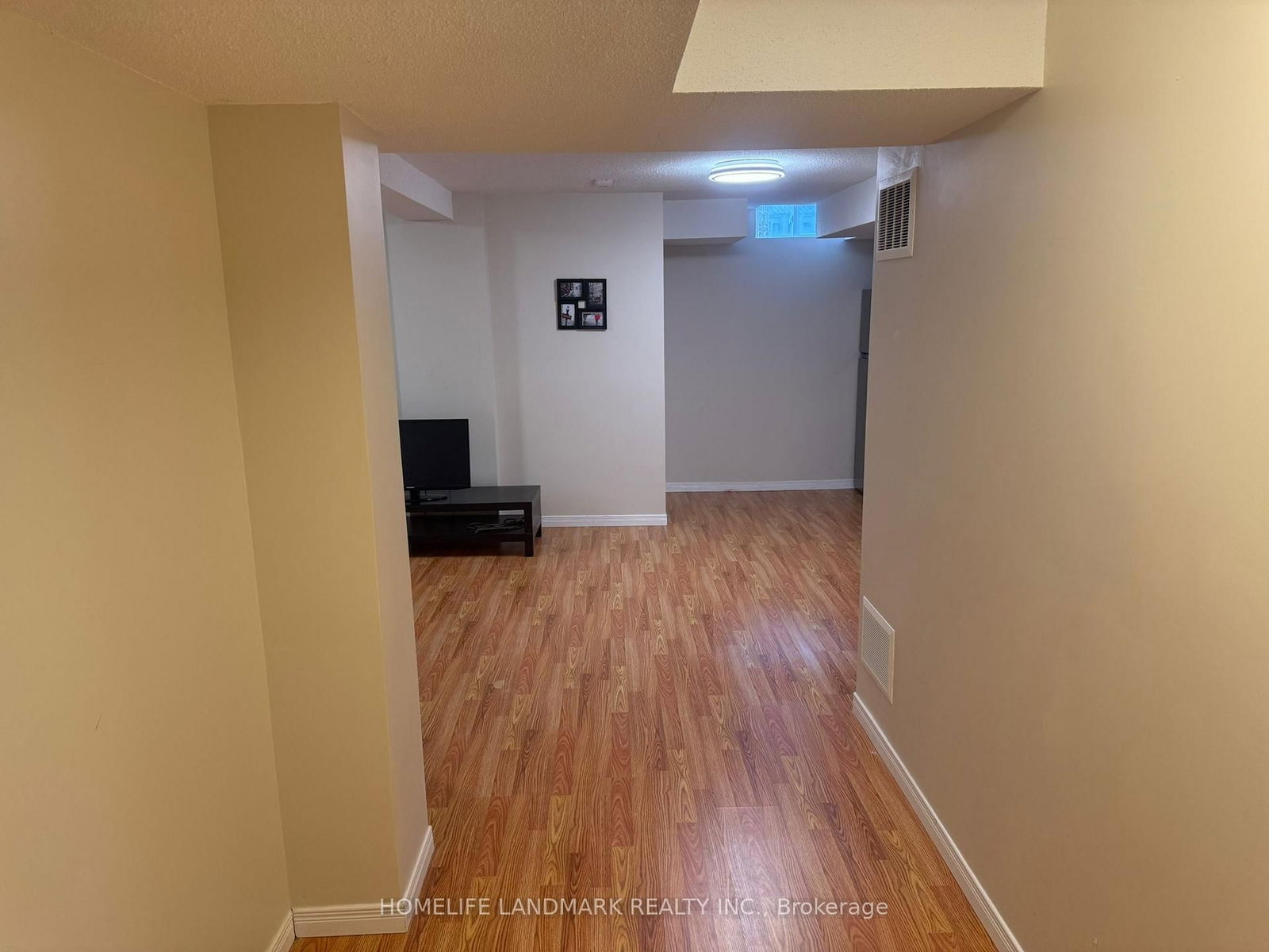 33 Silver Linden Drive - Photo 5