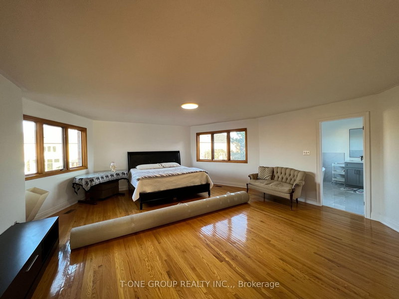 30 Paddington Pl N, Vaughan, L4L 7E6 | Image 2