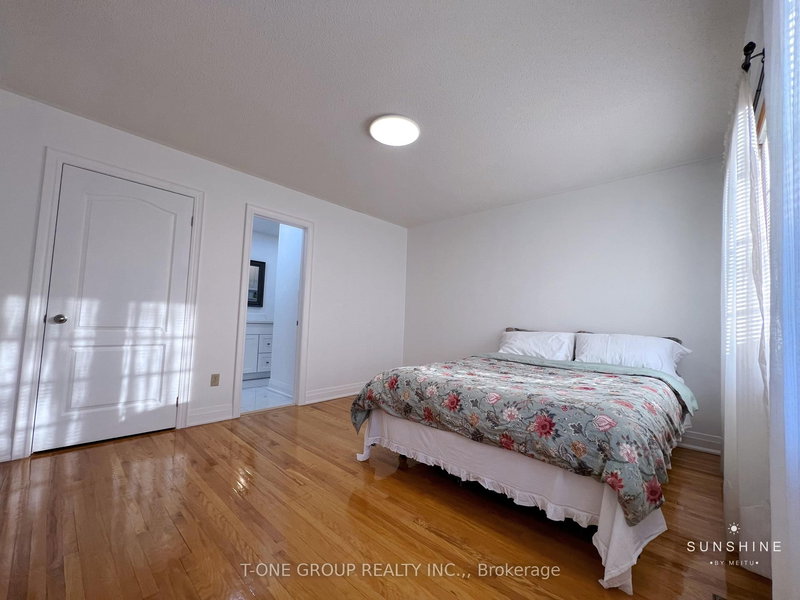 30 Paddington Pl N, Vaughan, L4L 7E6 | Image 3