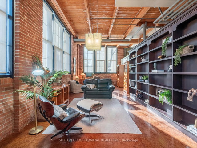 204 - 543 Timothy Street