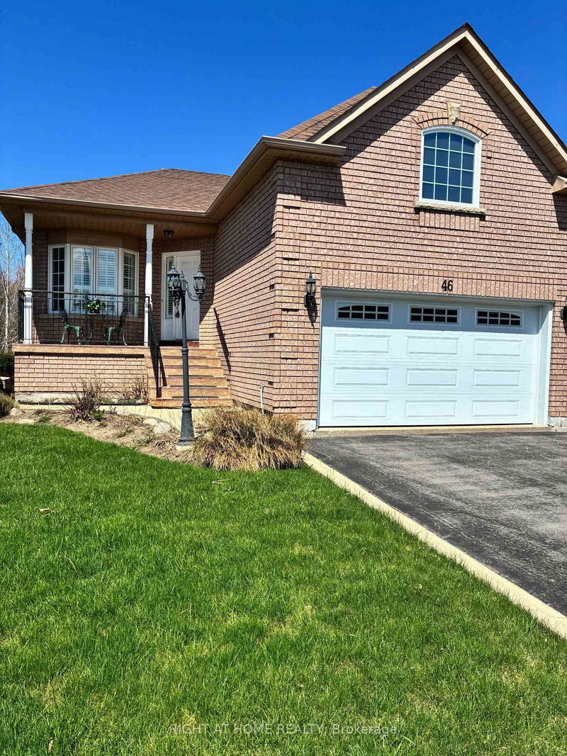 46 Woodhaven Cres, Richmond Hill, L4E 3T2 | Image 2