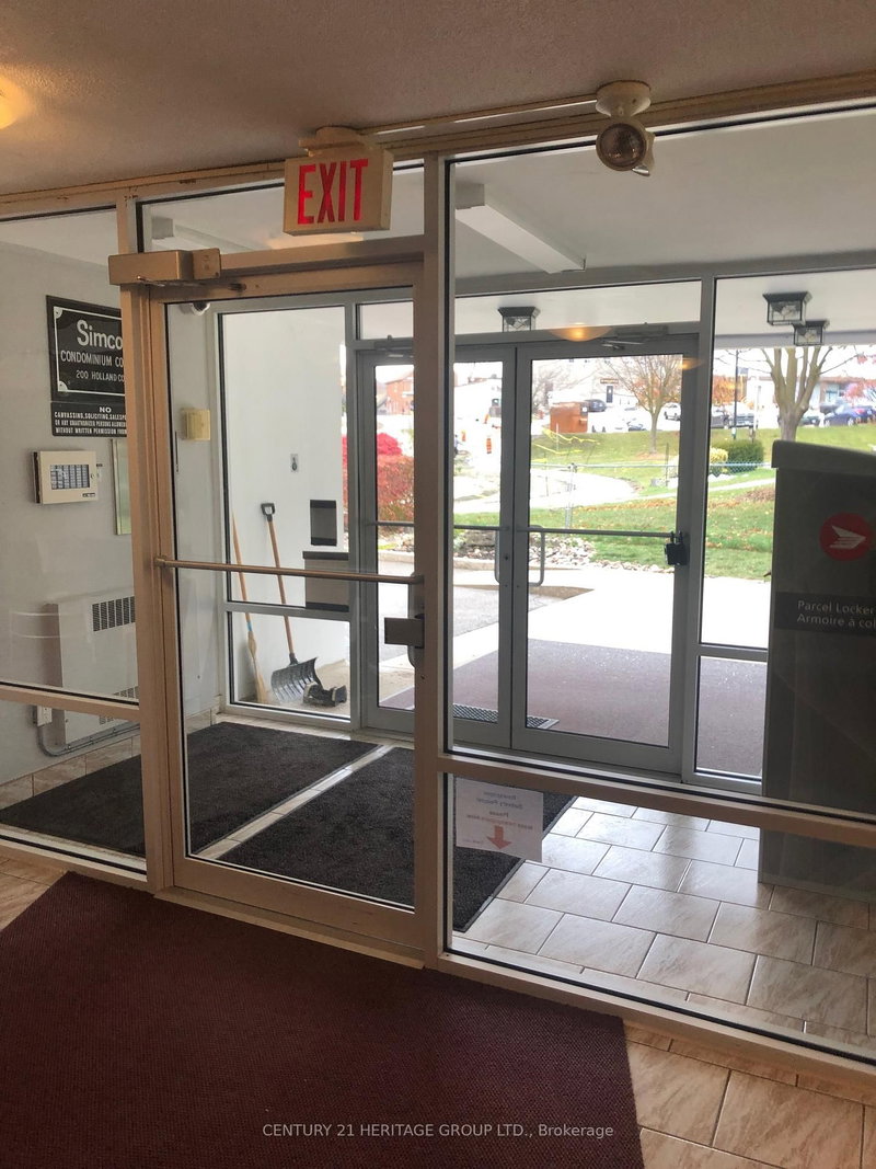 home for lease on 102-200 Holland Court