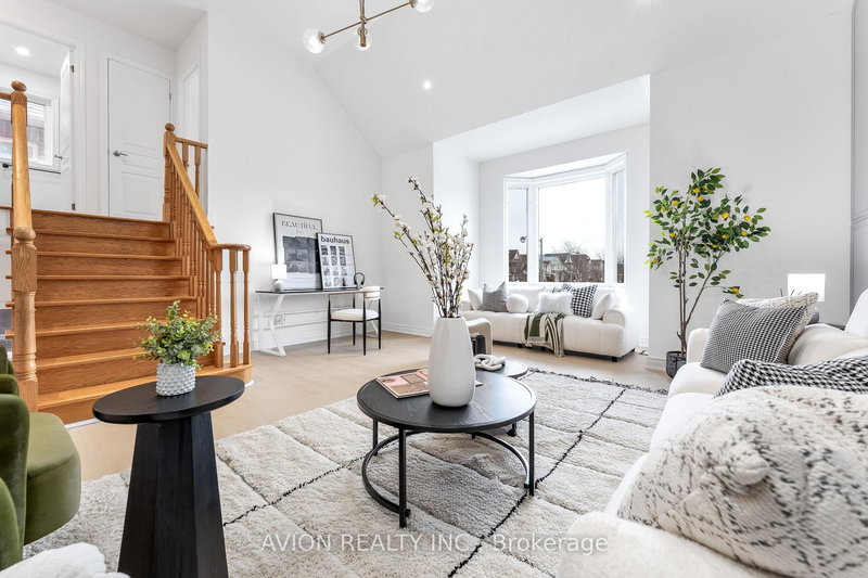 33 Brockdale St, Richmond Hill, L4E 4W1 | Image 3