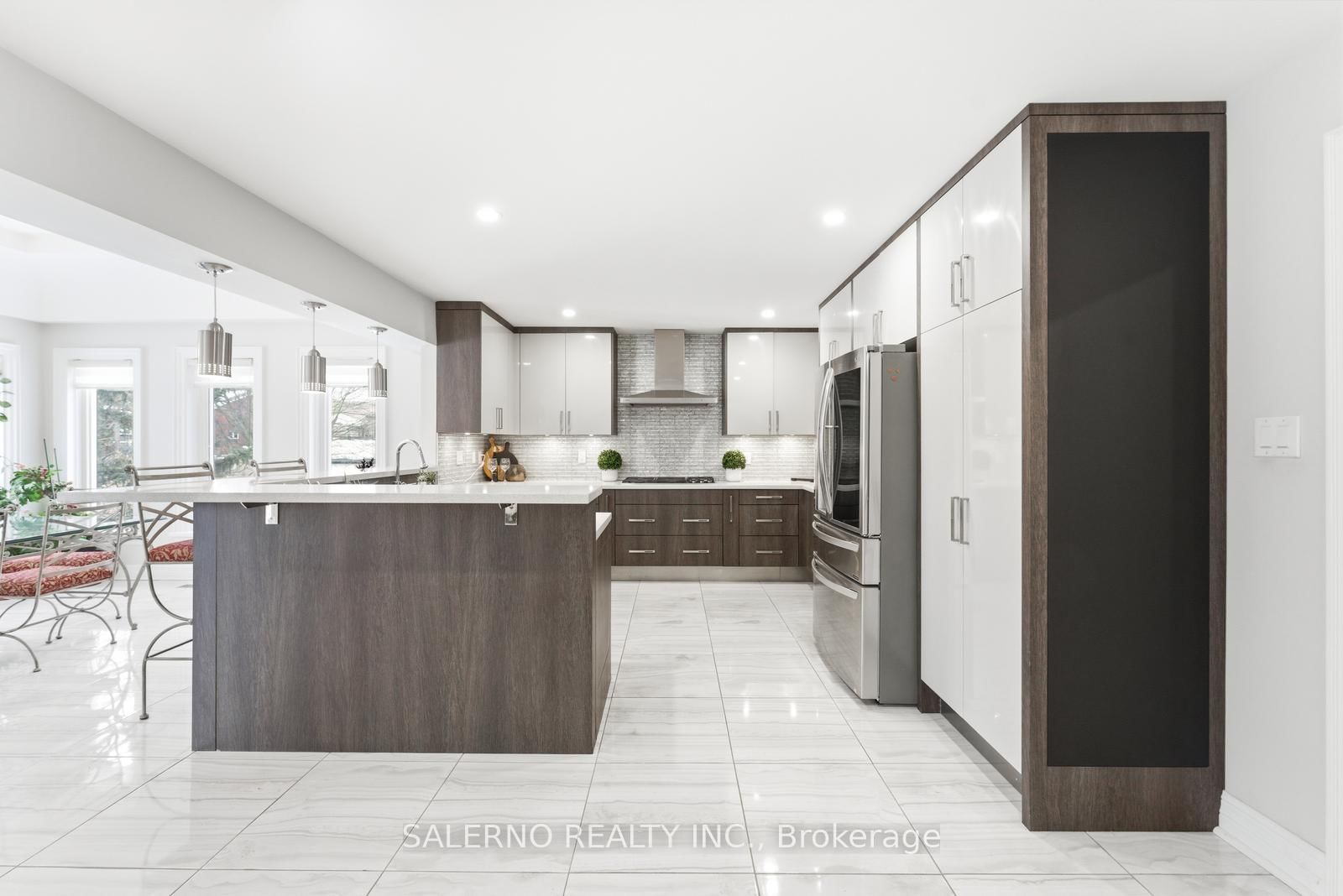 Detached House sold at 118 Torran Road, Vaughan, Ontario, L4L 2Y7 - Islington Woods - MLS: N12891398