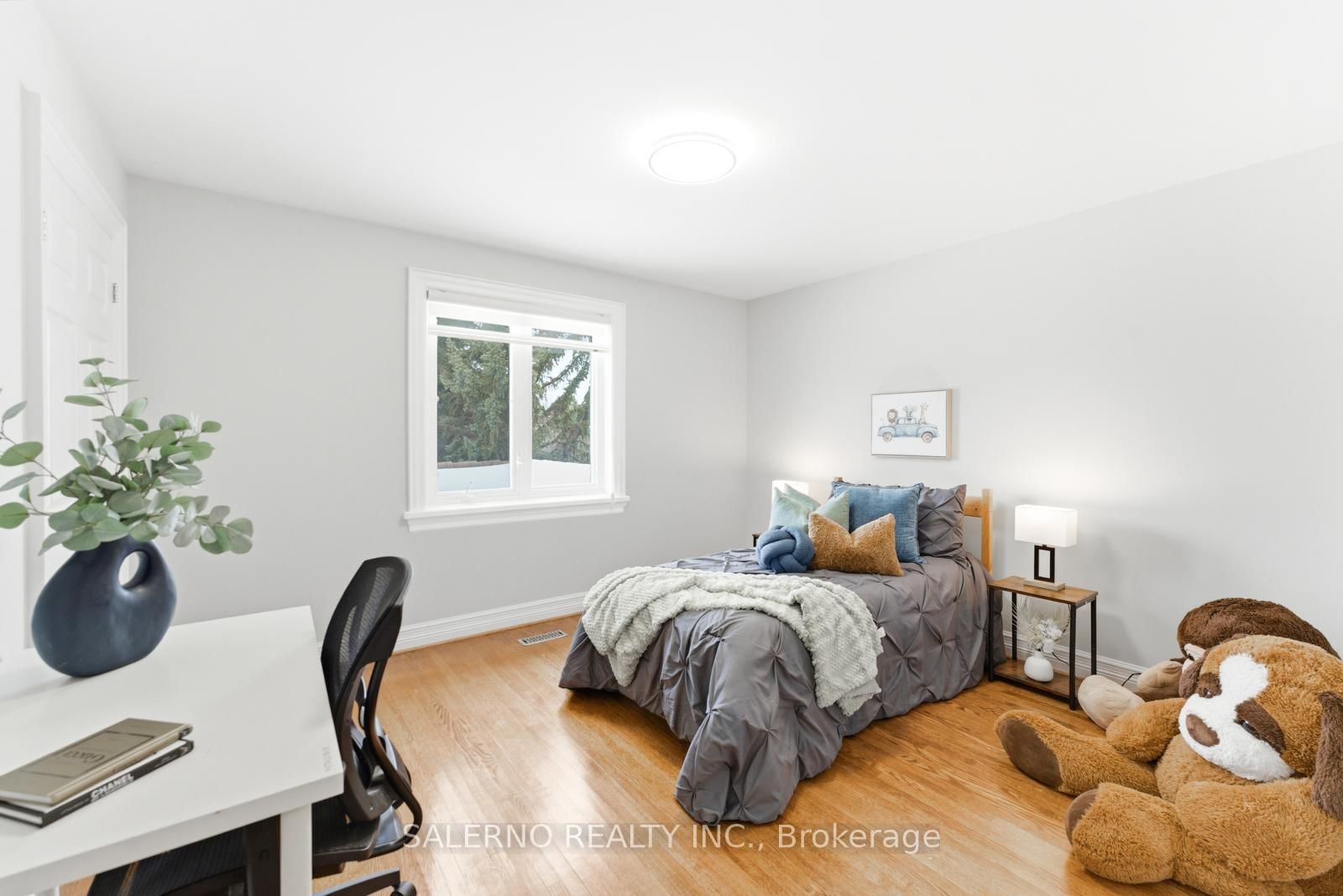 Detached House sold at 118 Torran Road, Vaughan, Ontario, L4L 2Y7 - Islington Woods - MLS: N12891398