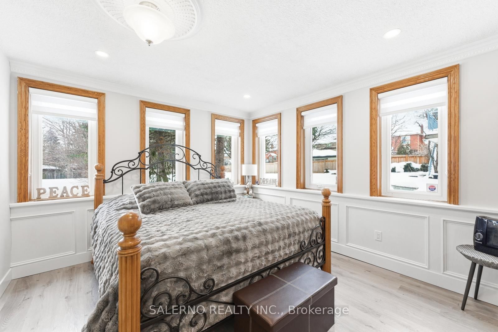 Detached House sold at 118 Torran Road, Vaughan, Ontario, L4L 2Y7 - Islington Woods - MLS: N12891398