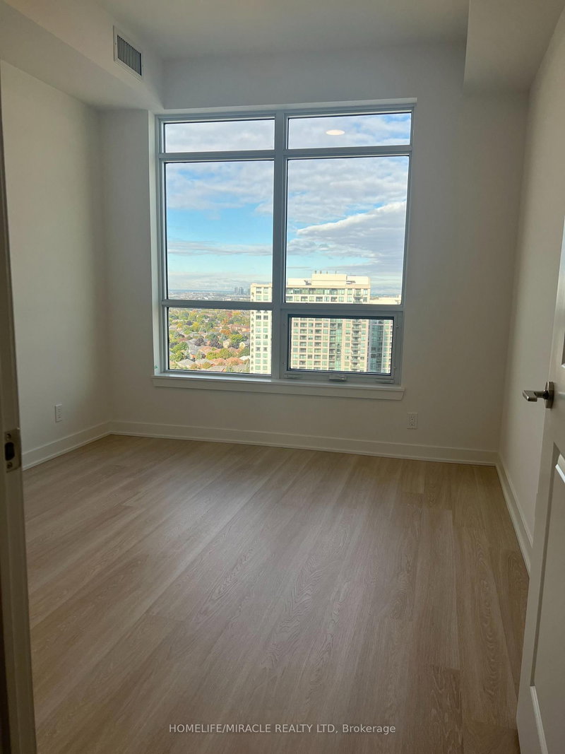 B-1706 - 50 Upper Mall Way, Vaughan, L4J 0L8 | Image 2