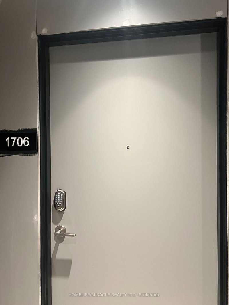 B-1706 - 50 Upper Mall Way, Vaughan, L4J 0L8 | Image 3