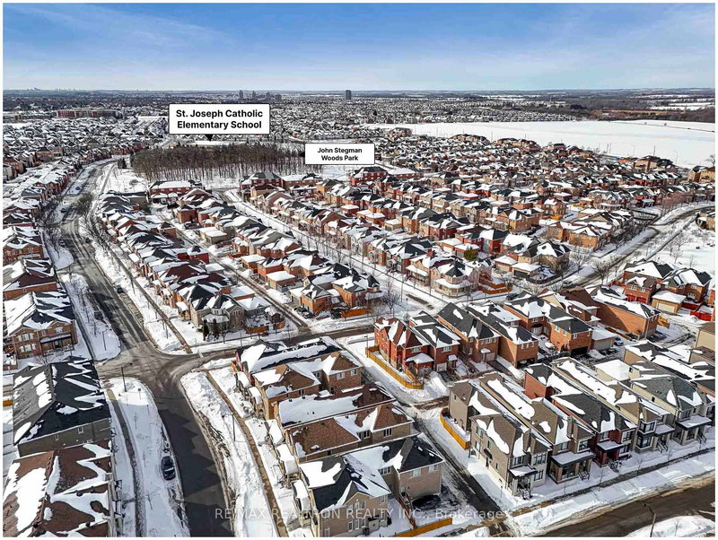 51 Albert Lewis St, Markham, L6B 0Z3 | Image 3