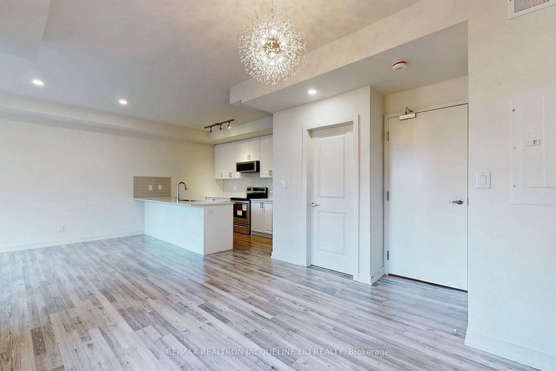 82 - 370C Red Maple Rd, Richmond Hill, L4C 6P5 | Image 3