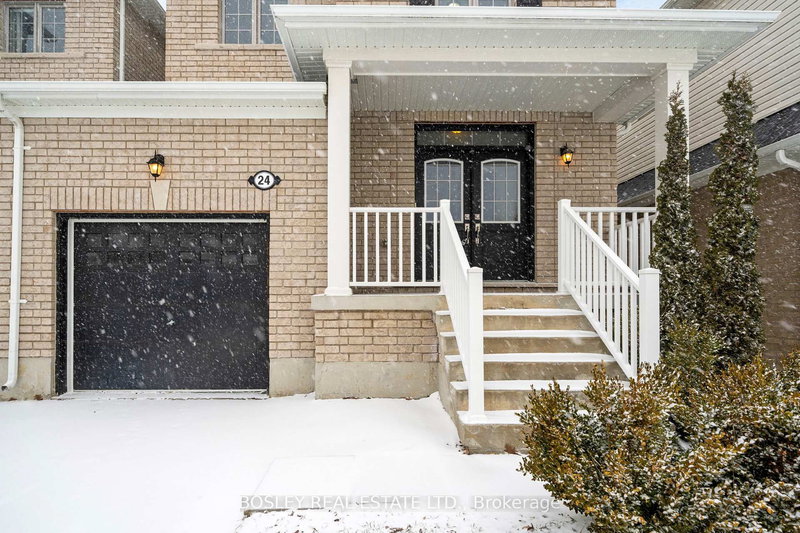 24 Schwalm Cres, New Tecumseth, L0G 1W0 | Image 2