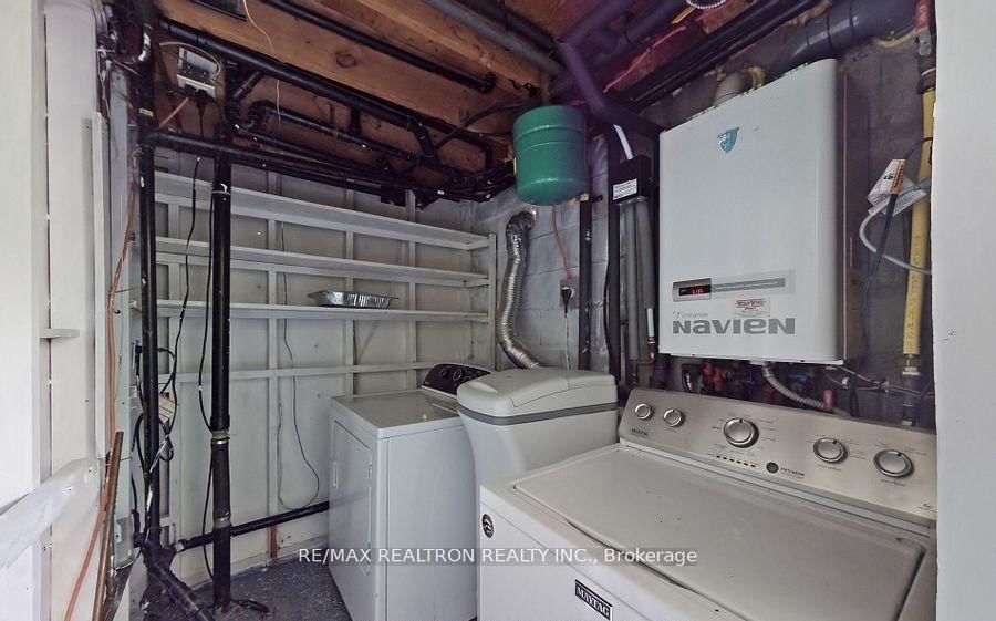 20201 E Yonge Street - Photo 11