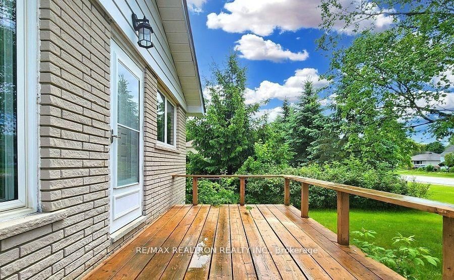 20201 E Yonge Street - Photo 12