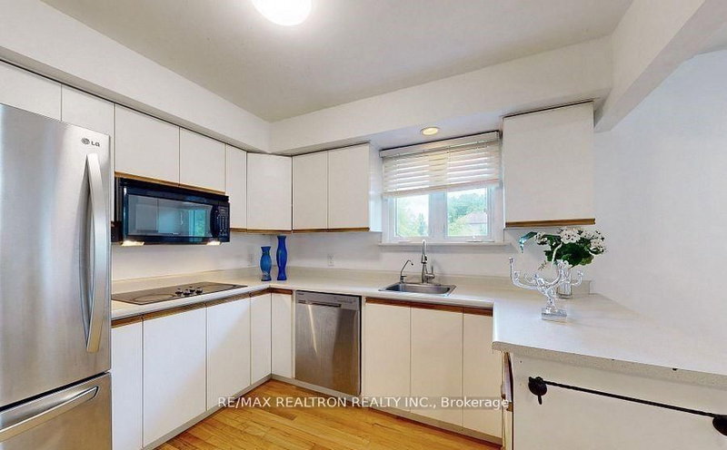 20201 Yonge St, East Gwillimbury, L9N 1B1 | Image 2