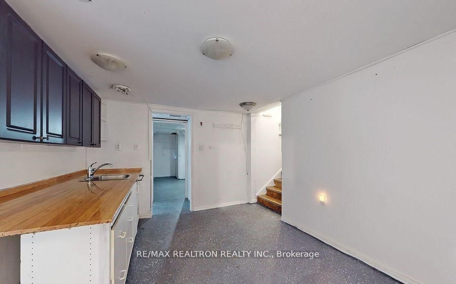 20201 E Yonge Street - Photo 8