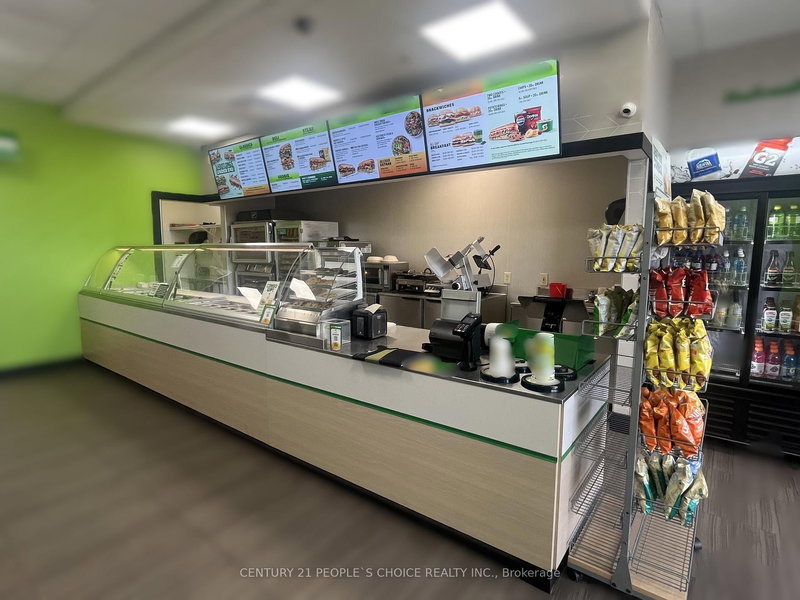 10909 Yonge St, Richmond Hill, L4C 3E3 | Image 2