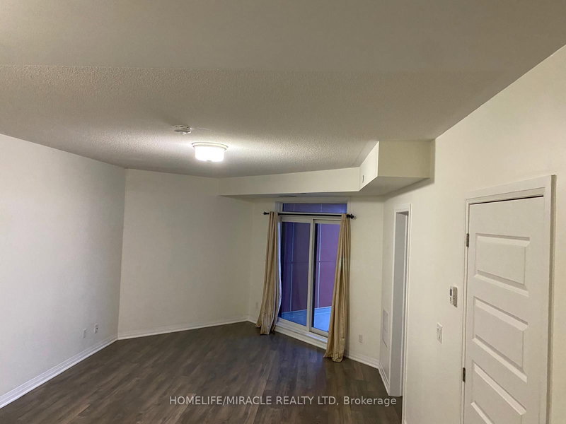 501 - 2 Adam sellers St, Markham, L6B 1N2 | Image 2