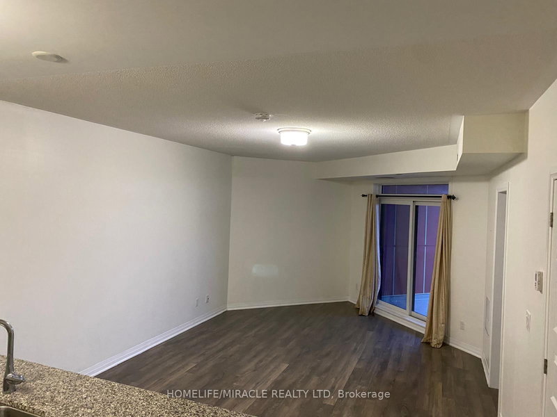 501 - 2 Adam sellers St, Markham, L6B 1N2 | Image 3