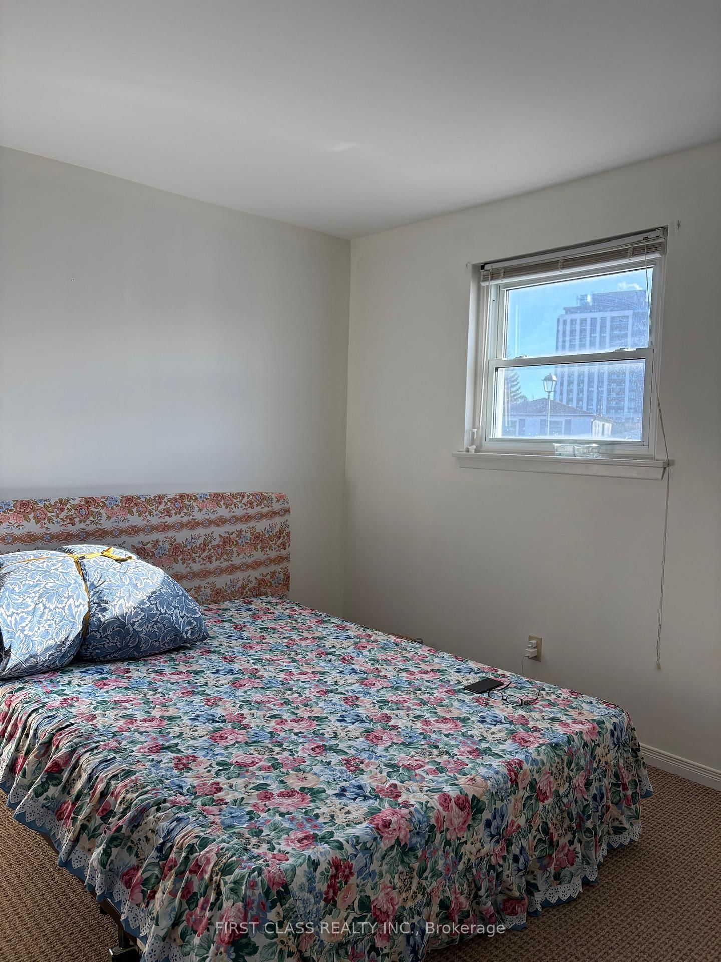 701 Leeder Court • Newmarket, ON photo 18