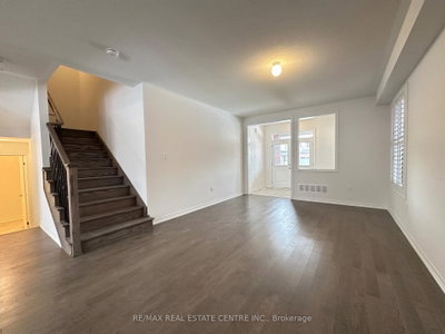 70 Wakefield Boulevard • Essa, ON photo 4